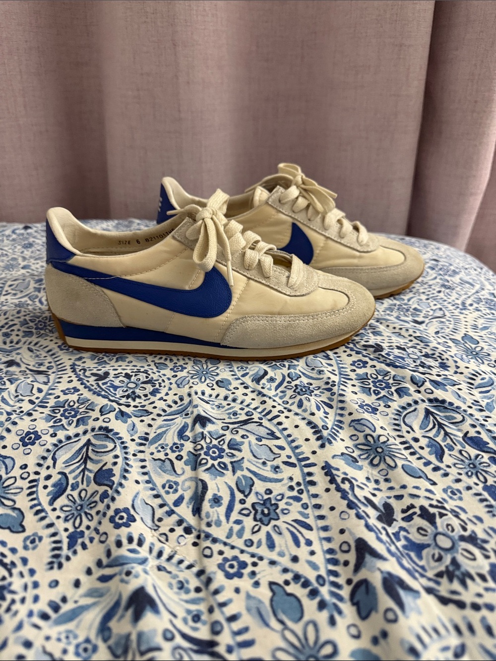 Rare Vintage Nike 80s Oceania Sneakers Cream Blue Size 6.5 7